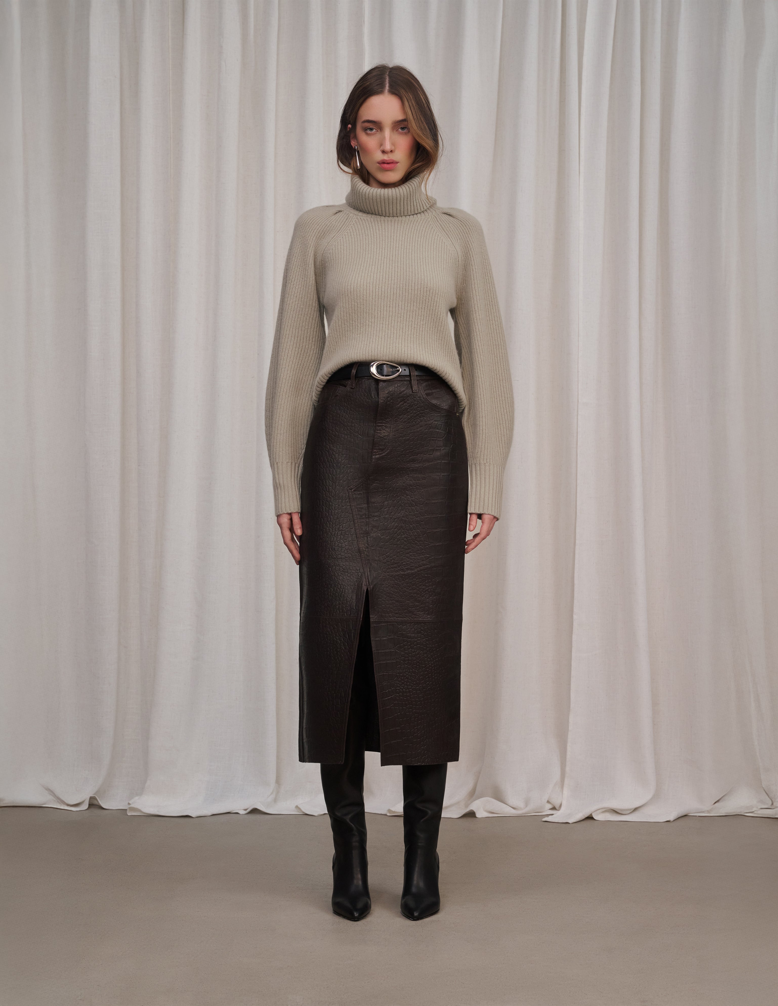 Savannah - Pebble Grey 100% Cashmere Roll Neck Sweater